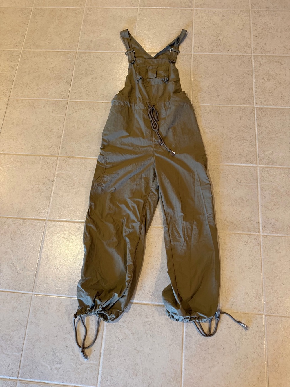 Parachute Jumper